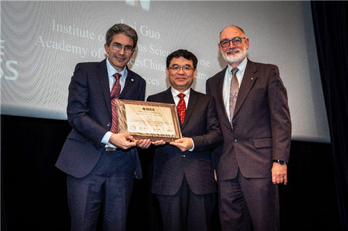 我会高级顾问郭雷院士荣获波德奖