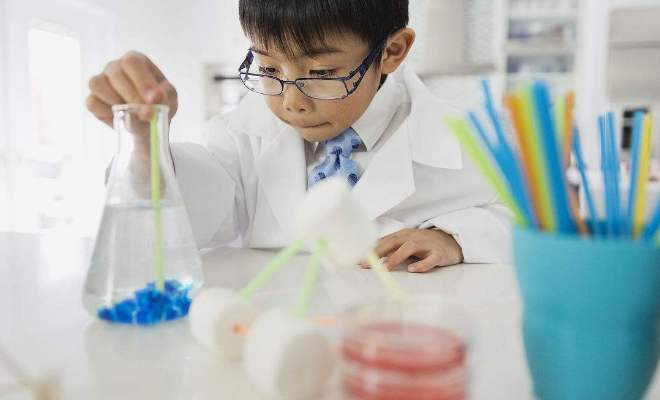 科学素养最重要是探究能力，光知道谁第一个登上月球真的不代表什么
