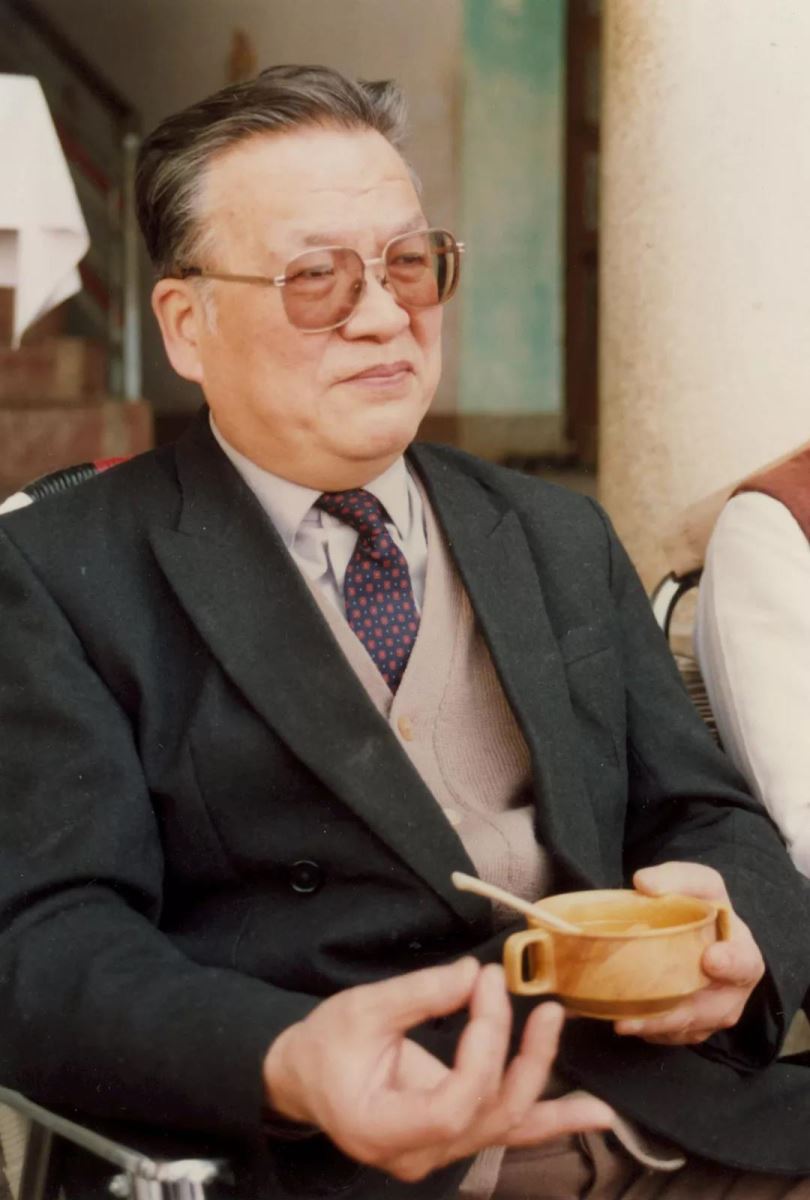 我国印地语与印度文化研究权威北大教授金鼎汉逝世