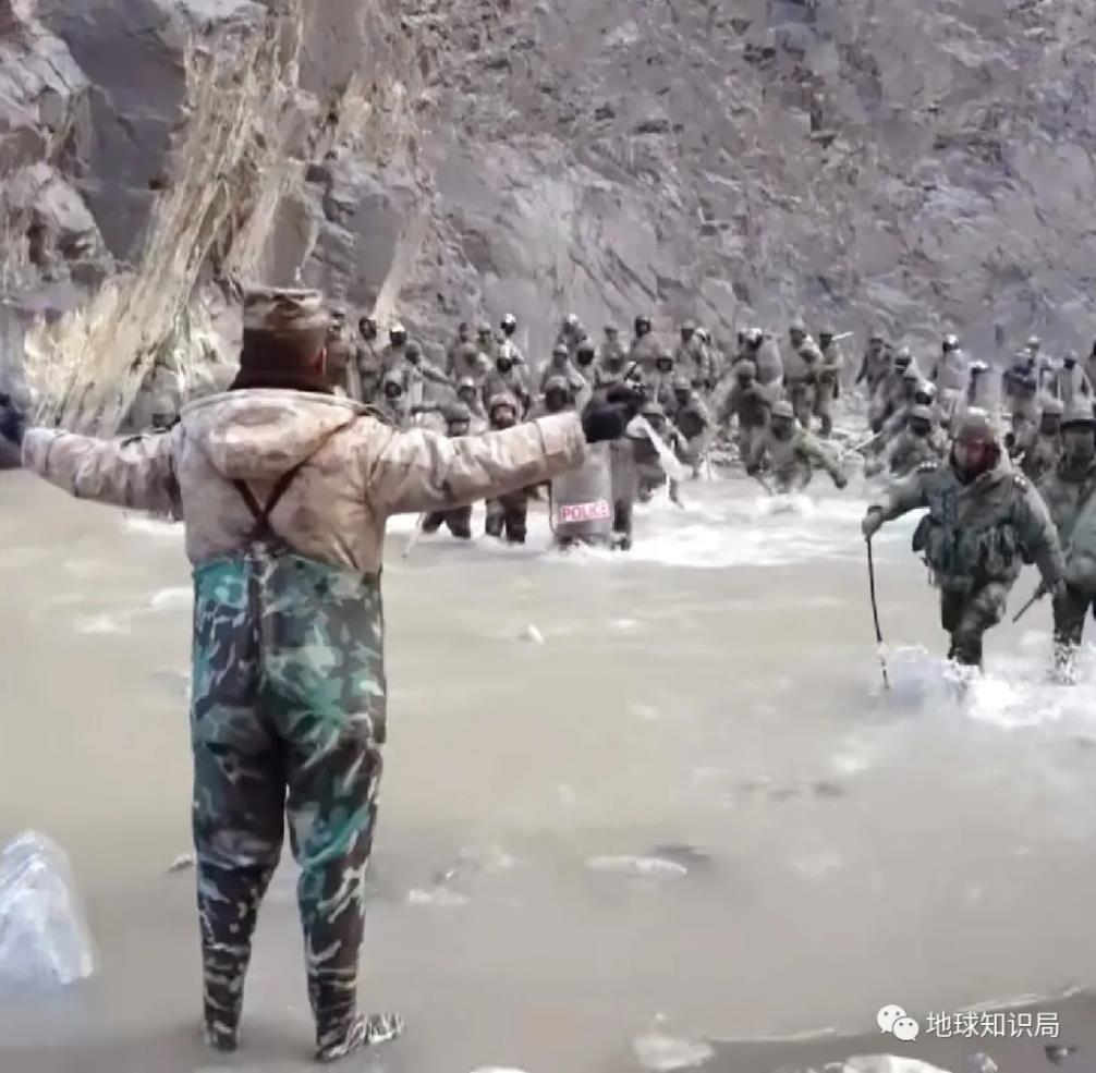 那个先动手的印度军官究竟是什么人?