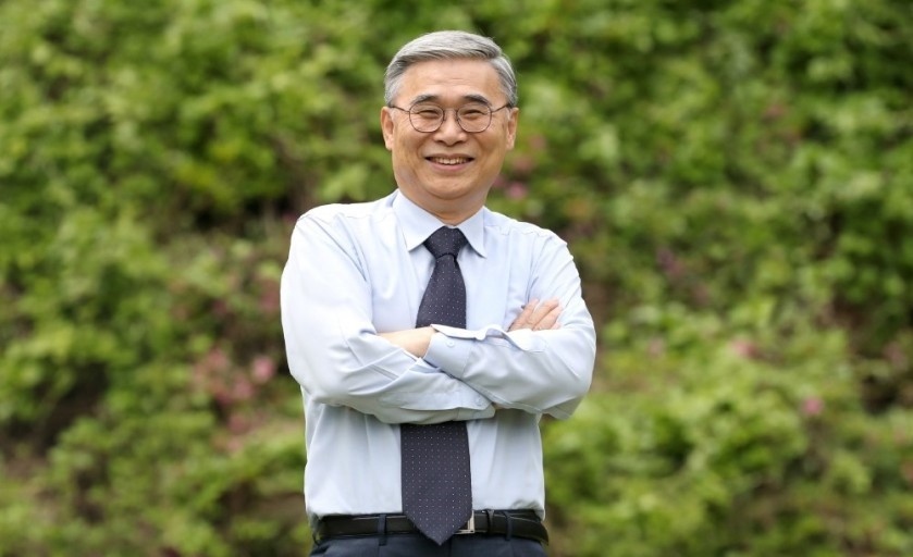 韩国前统一部长官李钟奭强调，“中韩关系是不能对立的地缘宿命关系”