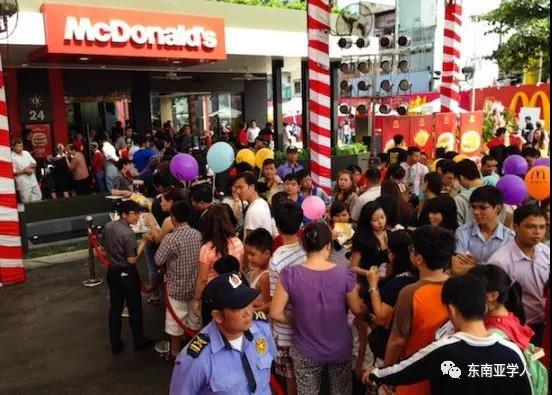 全球化与东南亚文化：消亡、分裂、转型