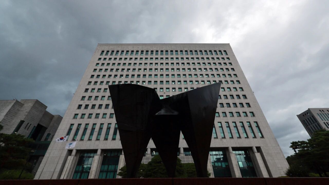 崔明旭 周晓倩：韩国裁撤检察厅，但难打破“青瓦台魔咒”