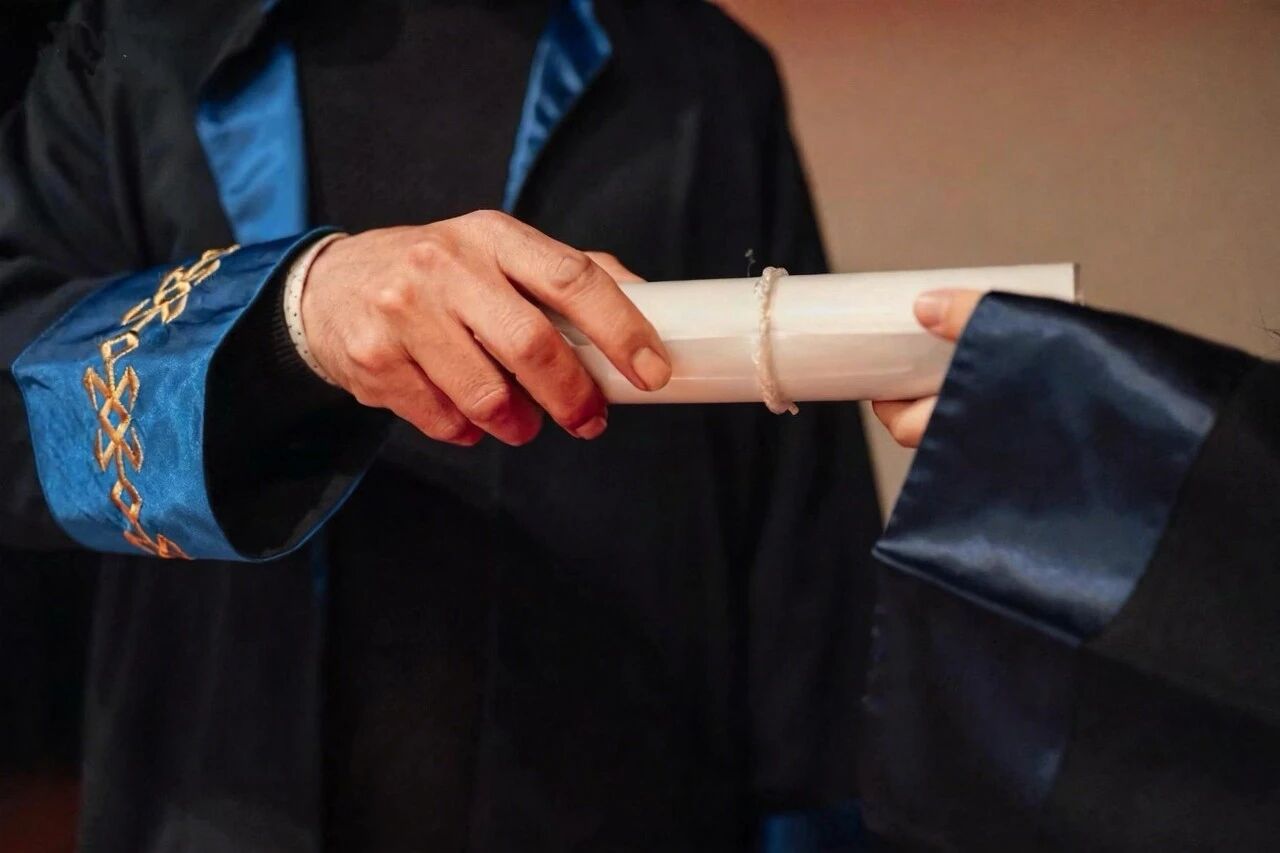 从“橄榄枝”到“学术贷”，正在消失的安家费背后，博士们经历了什么？