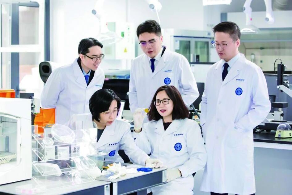 他们把人类早期胚胎发育“黑匣子”，变成清晰“生命剧本”