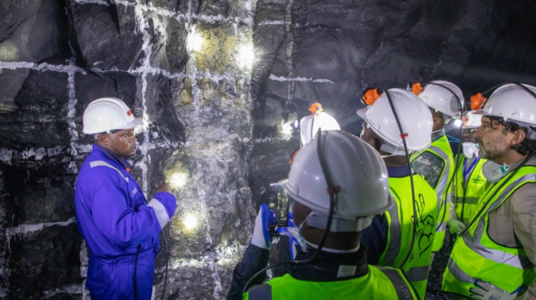 权力、矿产、主权：美国重金押注非洲，三国如何借力破局？