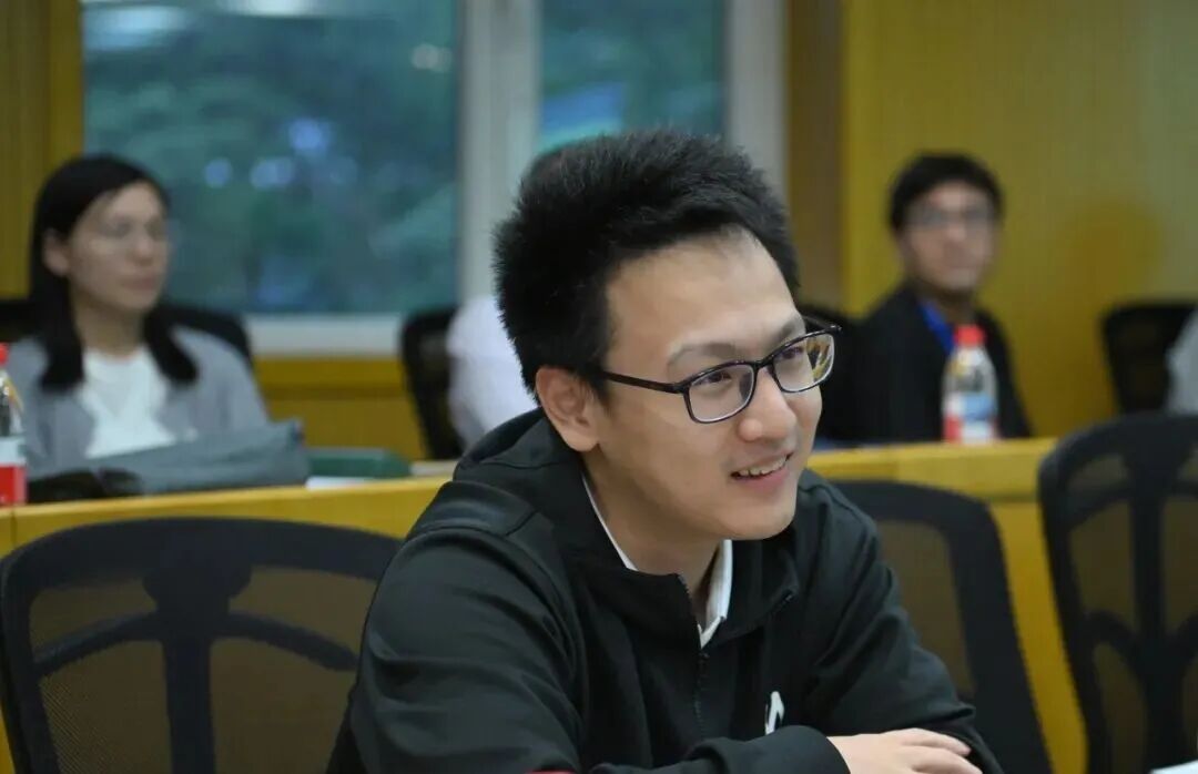中国数学家，用中国大模型攻克了世界级数学难题